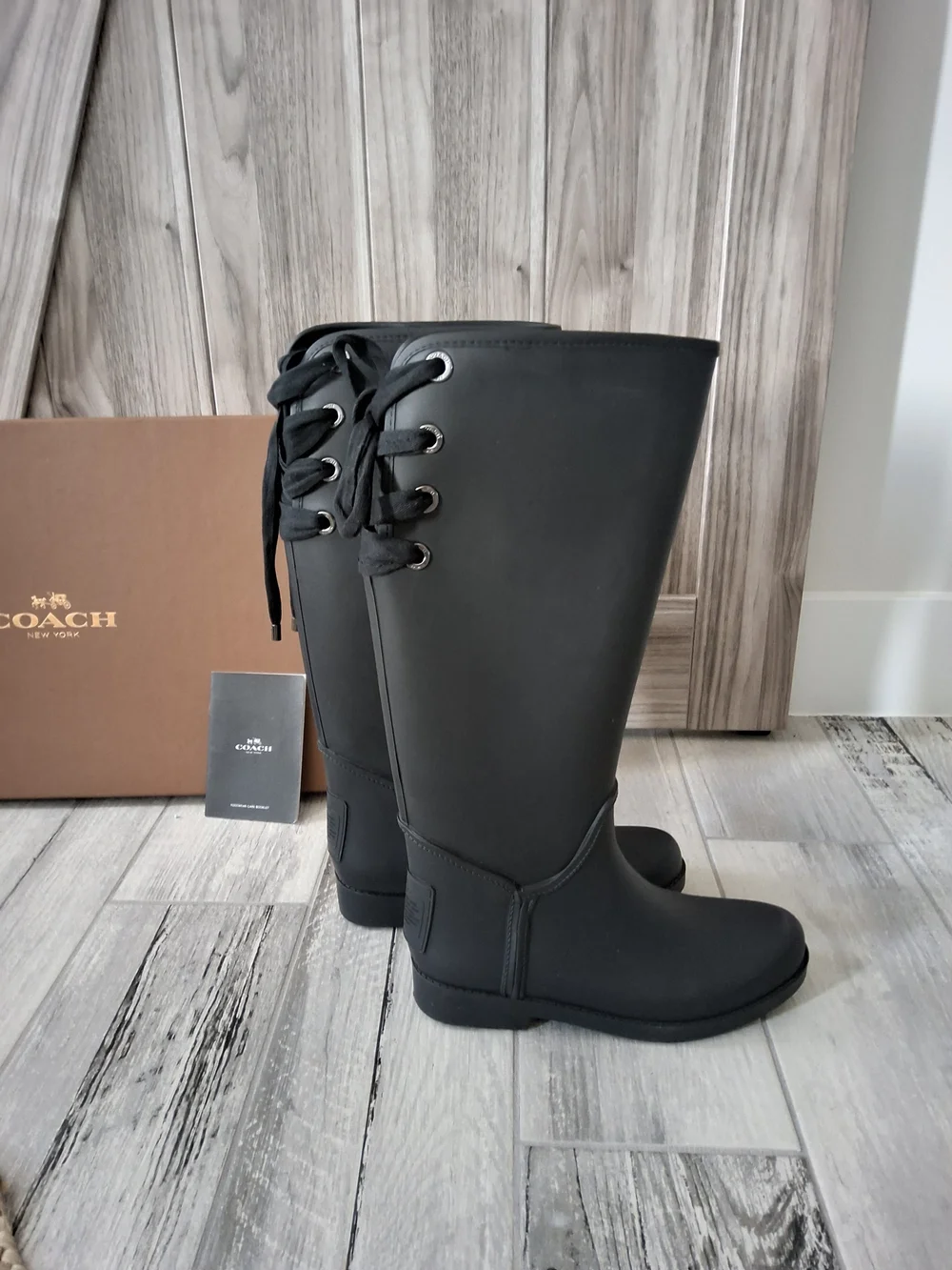 Coach stylish tall